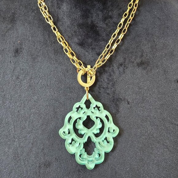 Womens Gold Tone Chain Resin Deco Pendant Necklace Jewelry with Toggle Clasp - Picture 1 of 6